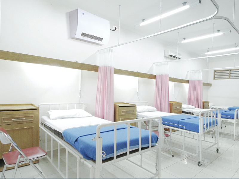 某医院病房壁挂式空气消毒机