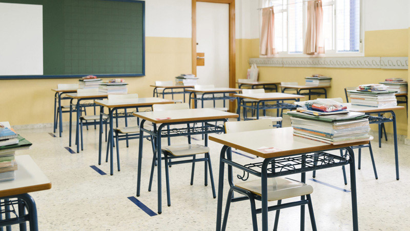 学校、幼儿园、托儿所